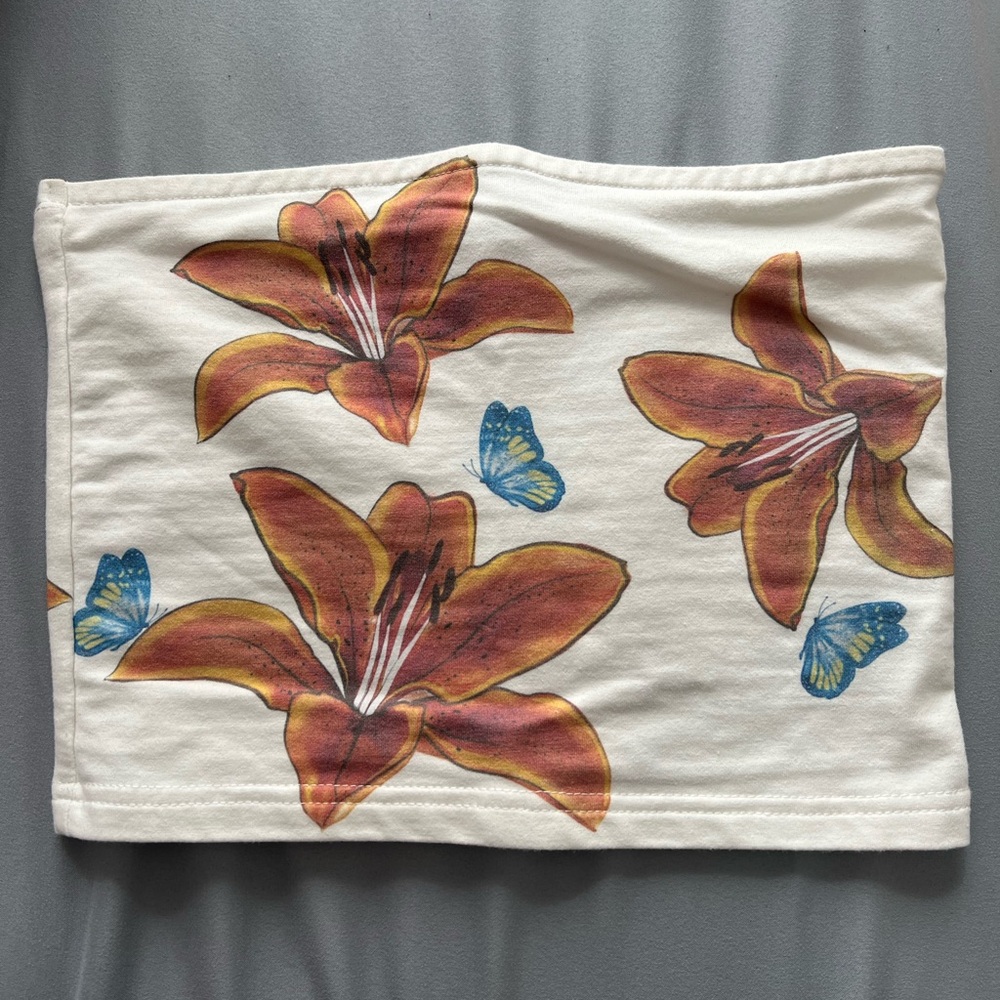 Edikted Tiger Lily Tube Top